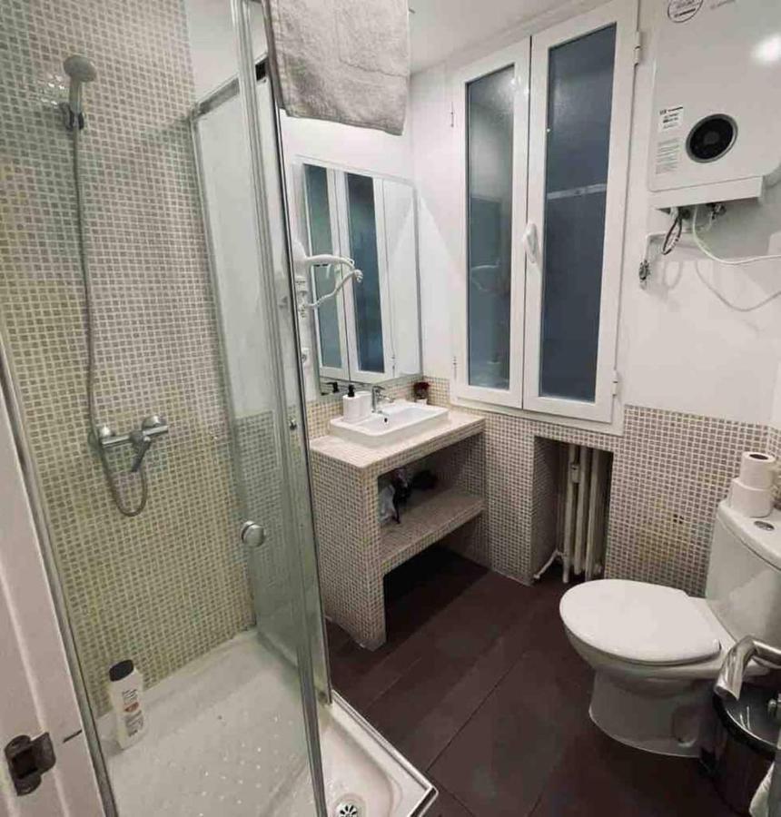 Excelente Piso De 3 Habitaciones En La Latina Madrid Exterior photo